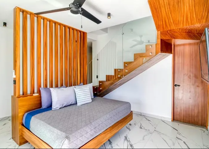 30 Off, 2 Level Apartment, Jacuzzi & Rooftop Pool Apartamento